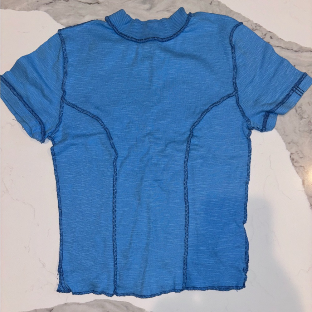 urban outfitters cropped t shirt